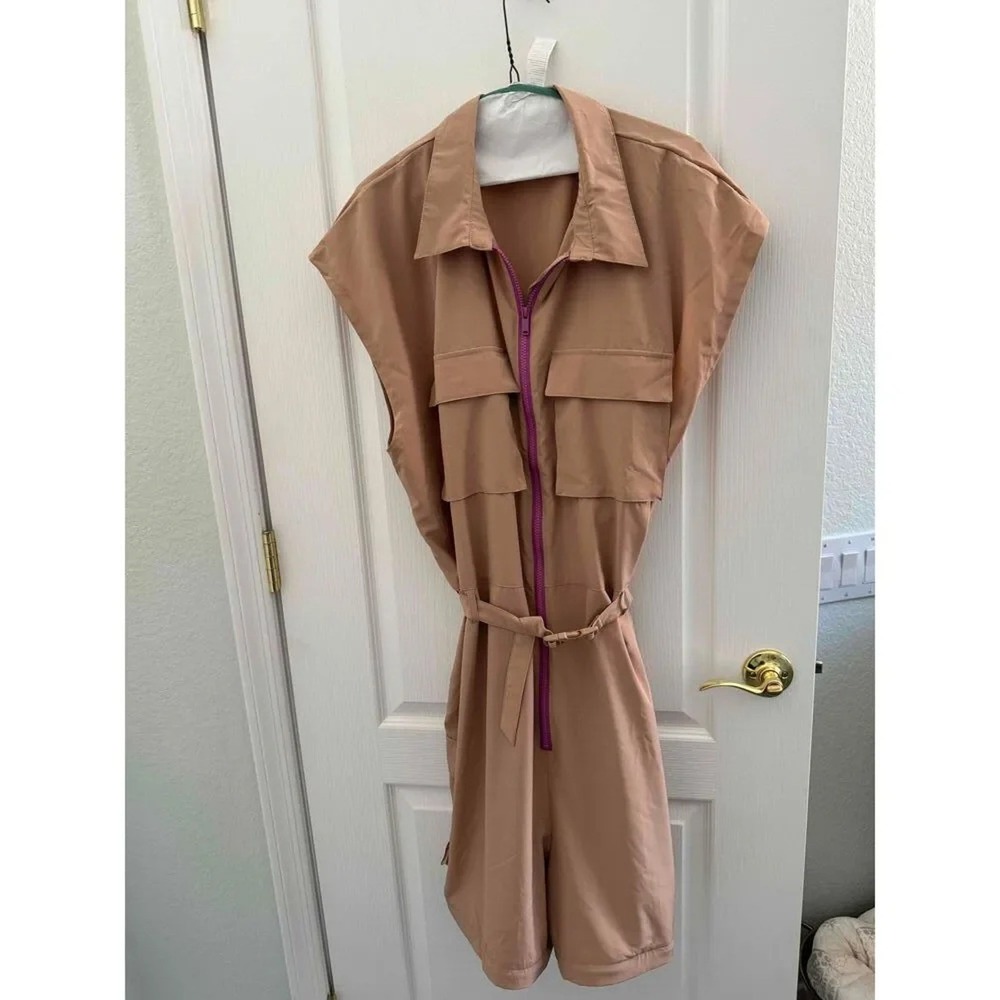 Fabletics Tan Utility Jumpsuit Sleeveless Zipper Pockets Belted Womens Size 4X - Picture 2 of 9